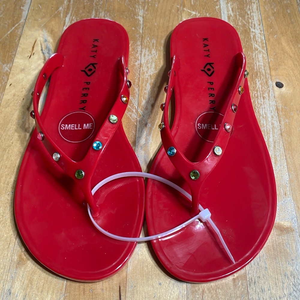 NWOT Katy Perry Geli Gem flip flop sandals
